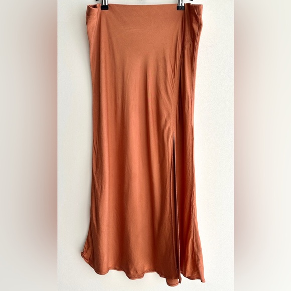 Socialite Terracotta/Pumpkin Orange Silky Bias Cut Midi Slit Skirt, Size XL - Picture 2 of 16